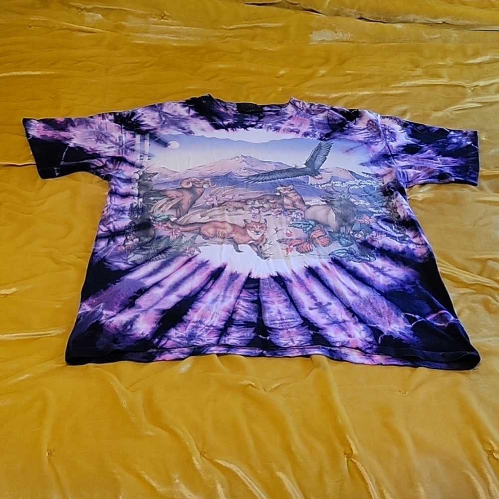 Linda Chapman, beautiful tie dye animal print t-shirt. Men XL. Pink/purple.
